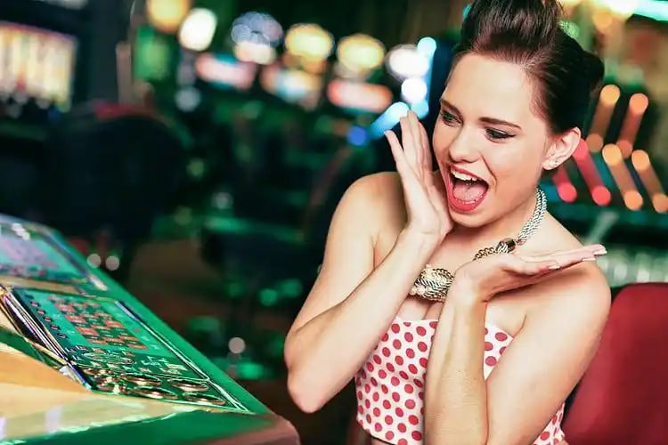 ocean77 Esports Live Betting ပွဲကြည့်ရင်း real-time in-play odds ဖြင့် ကစားနေသောမြင်ကွင်း